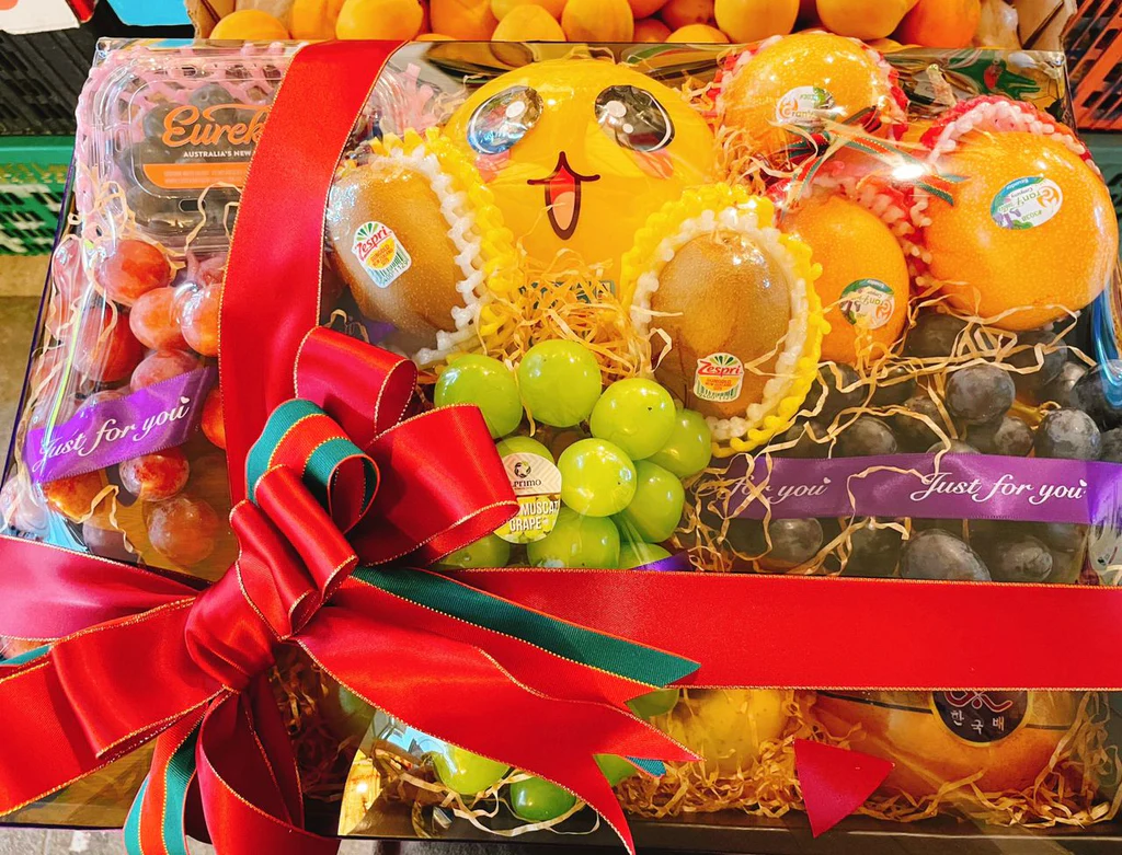 Assorted Fruit Box